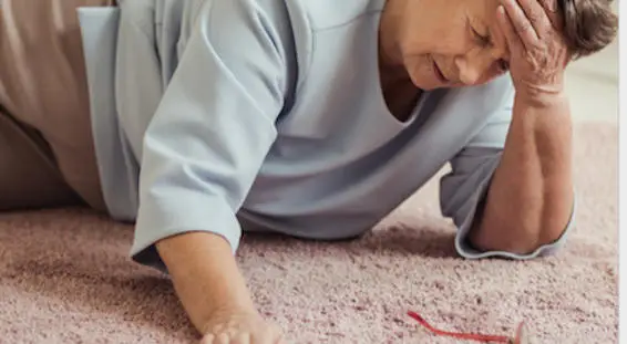 Pr&eacute;venir les risques de chute chez la personne &acirc;g&eacute;e